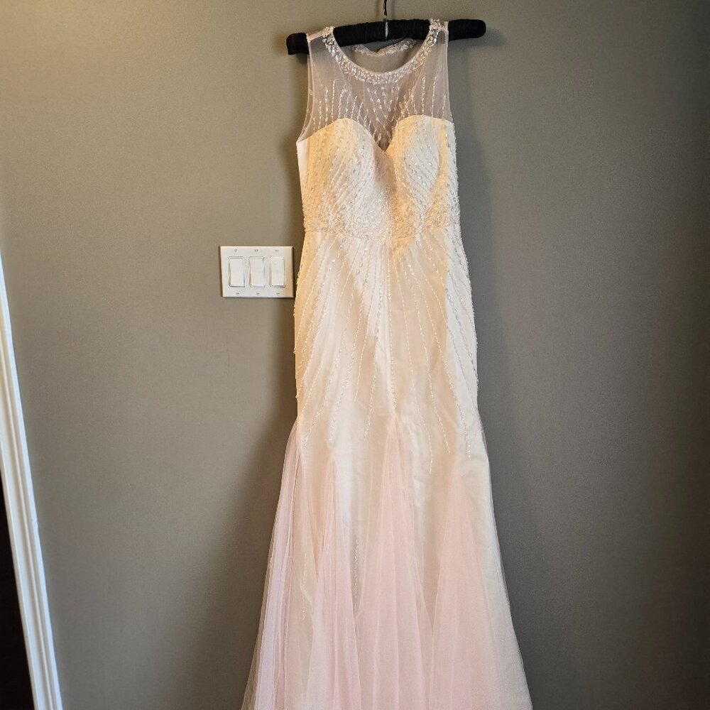 Prom gown  or bridal gown.